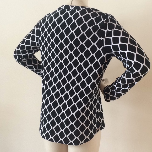 INC V-neck career top - Picture 2 of 8